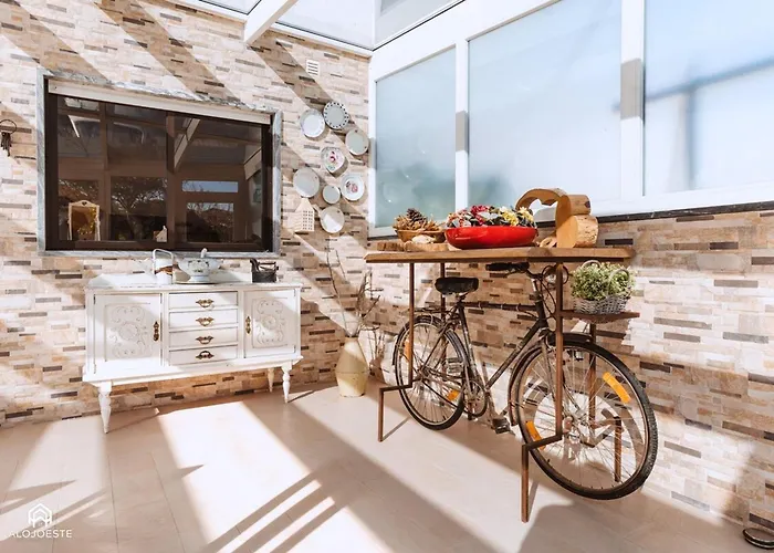 Casa Do Patio - 3 Bedrooms, Ponte Rol